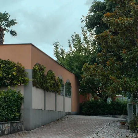 Rozic - With Private Seasonal Heated Pool *