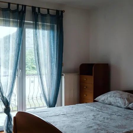 Rozic - With Private Seasonal Heated Pool