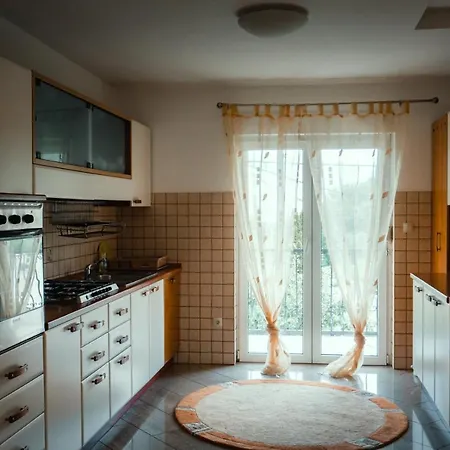 Rozic - With Private Seasonal Heated Pool Apartment *