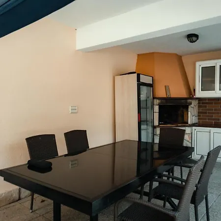 Rozic - With Private Seasonal Heated Pool Mostar