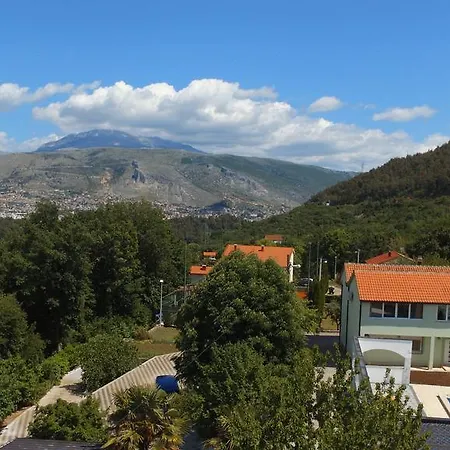 Apartment Rozic - With Private Seasonal Heated Pool