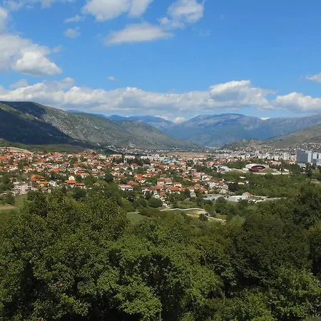 Apartment Rozic - With Private Seasonal Heated Pool *